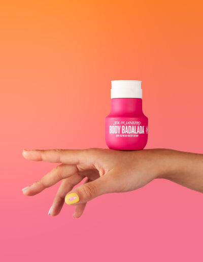 Productfotografie met handmodel